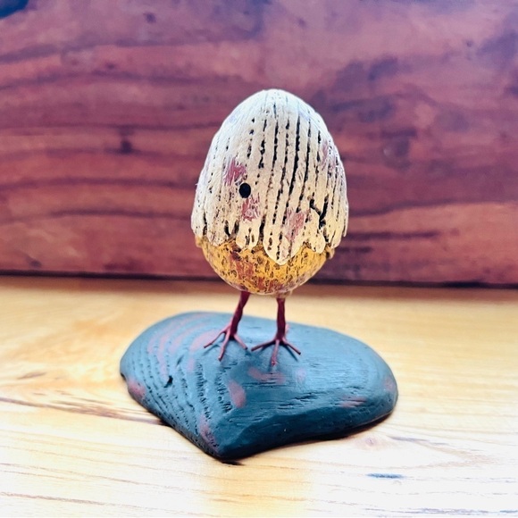 VTG American Chestnut Folk Art ”SONNY" Baby Chicken Hatching Egg EASTER Darling - Picture 1 of 11